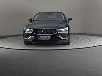 Käytetty Volvo V60 Core 350 HP (257 kW) 2022 Farmari