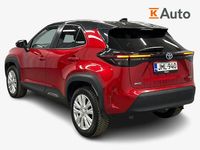 Käytetty Toyota Yaris Cross Style 116 HP (85 kW) 2022 Punainen Katumaasturi