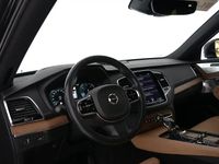 Käytetty Volvo XC90 Inscription 224 HP (164 kW) 2016 Musta Katumaasturi