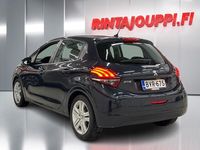 Käytetty Peugeot 208 Signature Sky 83 HP (61 kW) 2019 Viistoperä