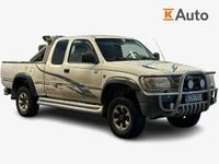 Käytetty Toyota HiLux 102 HP (75 kW) 2002 Valkoinen Nouto