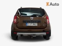 Käytetty Dacia Duster Lauréate 110 HP (80 kW) 2013 Ruskea Katumaasturi