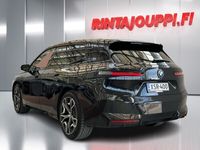 käytetty BMW iX xDrive40 - 3kk lyhennysvapaa - BLACK SAPPHIRE METALLIC / Koukku / Driving assistant pro / Sky lounge panorama / Harman/Kardon - Ilmainen kotiintoimitus! - J. autoturva