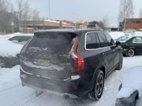 Käytetty Volvo XC90 Momentum 190 HP (139 kW) 2015 Katumaasturi