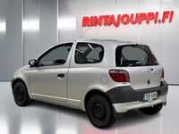 Käytetty Toyota Yaris 68 HP (50 kW) 2003 Viistoperä