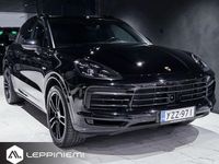 Käytetty Porsche Cayenne Black Edition 340 HP (250 kW) 2018 Katumaasturi