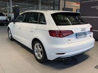 Käytetty Audi A3 Sportback Business 150 HP (110 kW) 2016 Valkoinen Viistoperä