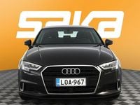 Käytetty Audi A3 Business 150 HP (110 kW) 2018 Sedan