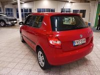 Käytetty Skoda Fabia Ambiente 105 HP (77 kW) 2011 Punainen Viistoperä