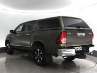 käytetty Toyota HiLux Double Cab 4WD 2,8D Active 2-paikkainen Automaatti