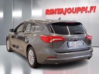 Käytetty Ford Focus Titanium 125 HP (91 kW) 2021 Harmaa Farmari