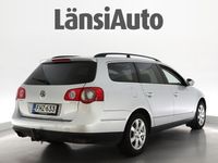 käytetty VW Passat Variant Comfortline 2,0 FSI 110 kW / SUOMI-auto / ** MYYDÄÄN HUUTOKAUPAT.COM **