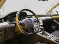 käytetty VW Passat Variant 2,0 TDI 110 kW (150 hv) DSG-aut Comfortline / Webasto / Navigointi / Ergo-Comfort / Sähkökontti / Dyn-LED