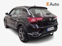Käytetty VW T-Roc Sportline 150 HP (110 kW) 2020 Musta Katumaasturi