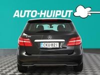 Käytetty Mercedes A180 Business 122 HP (89 kW) 2018 Tila-auto