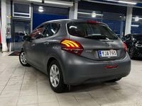 Käytetty Peugeot 208 Active 82 HP (60 kW) 2015 Viistoperä