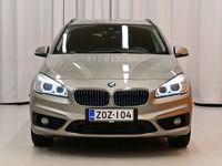 käytetty BMW 225 Active Tourer F45 225xe A Business Sport ** HUD / Navigointi / Comfort Access / Sporttipenkit / P.kamera **