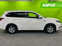 Käytetty Mitsubishi Outlander P-HEV Intense 135 HP (99 kW) 2020 Valkoinen Farmari