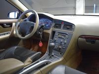 käytetty Volvo XC70 2,4T AWD # Suomi-auto, Neliveto, Vetokoukku, Kattoluukku #