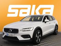 Käytetty Volvo V60 CC 197 HP (144 kW) 2021 Farmari