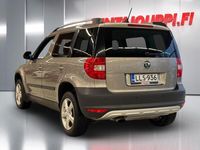 Käytetty Skoda Yeti Adventure 105 HP (77 kW) 2013 Ruskea Katumaasturi
