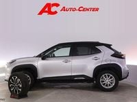 Käytetty Toyota Yaris Cross 114 HP (83 kW) 2022 Hopea Katumaasturi
