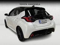 Uusi Toyota Yaris Hybrid Sport 131 HP (96 kW) 2025 Valkoinen Viistoperä