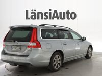 käytetty Volvo V70 D4 Business aut / PA-lämmitin / Vetokoukku / Panoraama / Navigaattori