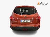 Käytetty Nissan Qashqai +2 Acenta 102 HP (75 kW) 2009 Punainen Katumaasturi