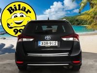 käytetty Toyota Auris Touring Sports 1,8 Hybrid Active Edition * Suomiauto / P-Kamera / Navi / LED / Vakkari / Huippusiisti! * - *OSTA NYT, MAKSA KESÄKUUSSA!* -