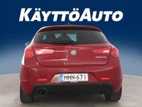 Käytetty Alfa Romeo Giulietta Super 170 HP (125 kW) 2016 Punainen Viistoperä