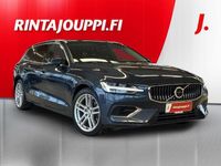 Käytetty Volvo V60 Core 350 HP (257 kW) 2023 Sininen Farmari