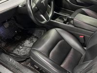 Käytetty Tesla Model 3 339 kW (462 HP) 2019 Musta Sedan