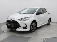 Käytetty Toyota Yaris Hybrid Premium 116 HP (85 kW) 2022 Valkoinen Viistoperä