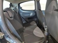 Käytetty Peugeot 107 Access 68 HP (50 kW) 2011 Harmaa Viistoperä