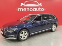 käytetty VW Passat Variant GTE Plug-In Hybrid 160 kW (218 hv) DSG-automaatti - / Mukautuva vakionopeussäädin / 360-kamera / Vetokoukku / Webasto / Panoraamakatto /