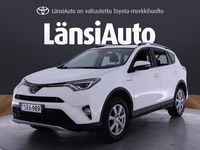 Käytetty Toyota RAV4 Active 155 HP (114 kW) 2017 Tila-auto