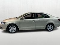 Käytetty VW Jetta Allstar 125 HP (91 kW) 2016 Hopea Sedan