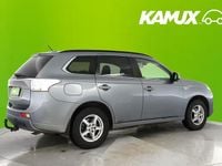 Käytetty Mitsubishi Outlander P-HEV Instyle 121 HP (88 kW) 2014 Hopea / harmaa Farmari