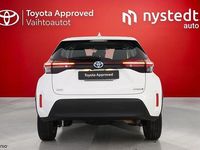 Käytetty Toyota Yaris Cross Active 116 HP (85 kW) 2024 Valkoinen Katumaasturi