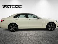 Käytetty Mercedes E300 Avantgarde 211 HP (155 kW) 2021 Valkoinen Sedan
