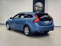 käytetty Volvo V60 D4 Momentum Business aut **WEBASTO, NAHKASISUSTA & KORKO ALK. 3,99%**