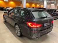 käytetty BMW 520 520 G31 Touring d A Business Sport ** Webasto / Prof. Navi / Digimittari / 360-kamera / Koukku / Sporttipenkit **