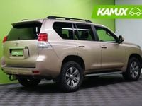 Käytetty Toyota Land Cruiser Luxury 173 HP (127 kW) 2010 Hopea / harmaa Katumaasturi