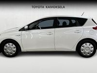 Käytetty Toyota Auris Hybrid Comfort 99 HP (72 kW) 2013 Valkoinen Viistoperä