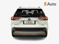Käytetty Toyota RAV4 Hybrid Luxury 178 HP (130 kW) 2023 Valkoinen Katumaasturi