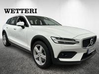 Käytetty Volvo V60 CC Business Edition 197 HP (144 kW) 2022 Valkoinen Farmari