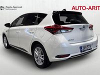 Käytetty Toyota Auris Hybrid Edition 99 HP (72 kW) 2018 Valkoinen Viistoperä