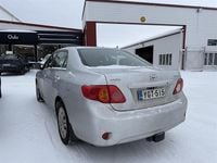 Käytetty Toyota Corolla Sol 124 HP (91 kW) 2008 Hopea Sedan