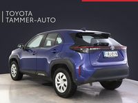 Käytetty Toyota Yaris Cross Active 116 HP (85 kW) 2023 Sininen Katumaasturi